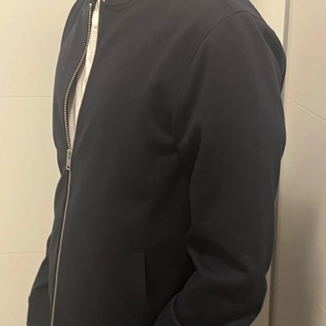 Mörkblå tröja från Lindbergh - 2