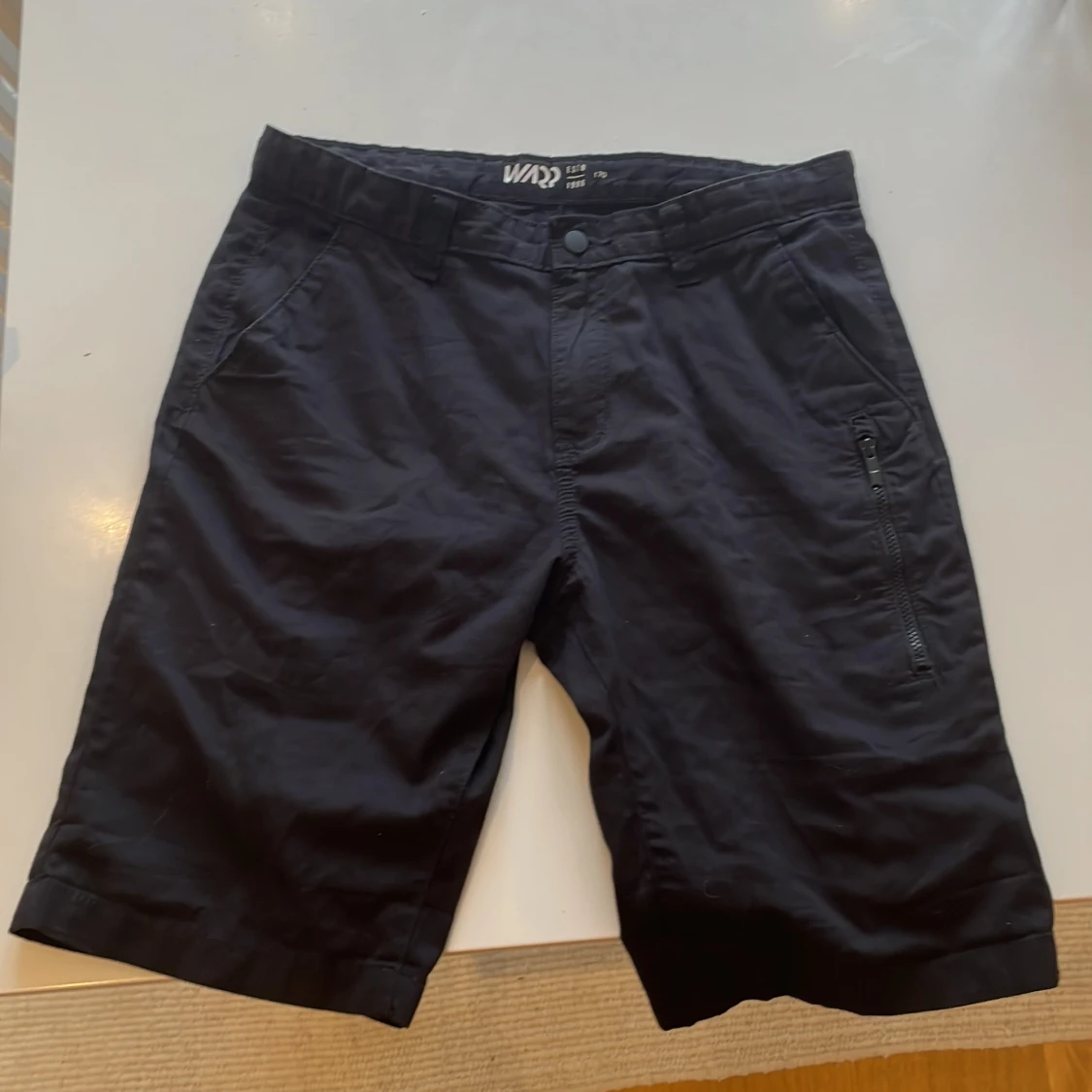 Svarta shorts från WND