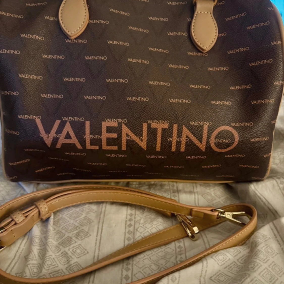 Brun axelväska från Valentino - 1