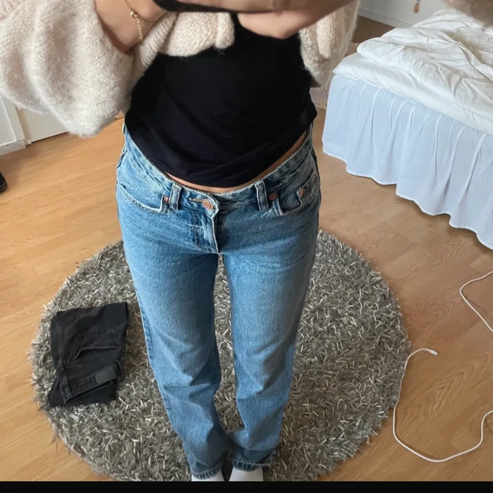 Raka jeans från Pull&Bear i storlek 32!. Jeans & Byxor.