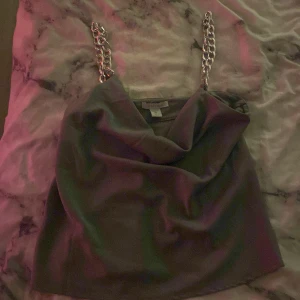 #Newyorker - ett jätte snyggt linne (bandet har inte färgats av)