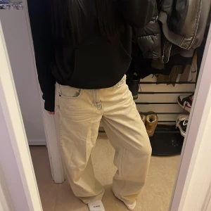Baggy jeans - Coola jeans i strorlek 27W 32L.