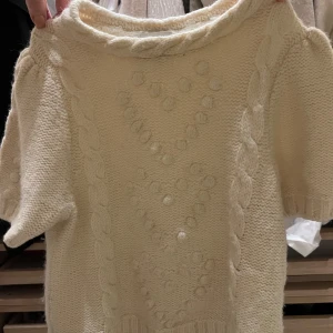 Stickad tröja - Så snygg och sjön tröja❤️