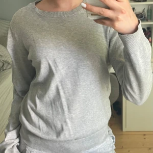 Tröja  - Super skön grå tröja❤️