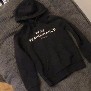 Hoodie  - Säljer denna då jag har slutat använda hoodies.