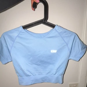 Blå träningstshirt💙 - Blå tshirt från icaniwill, använd ett fåtal gånger💙