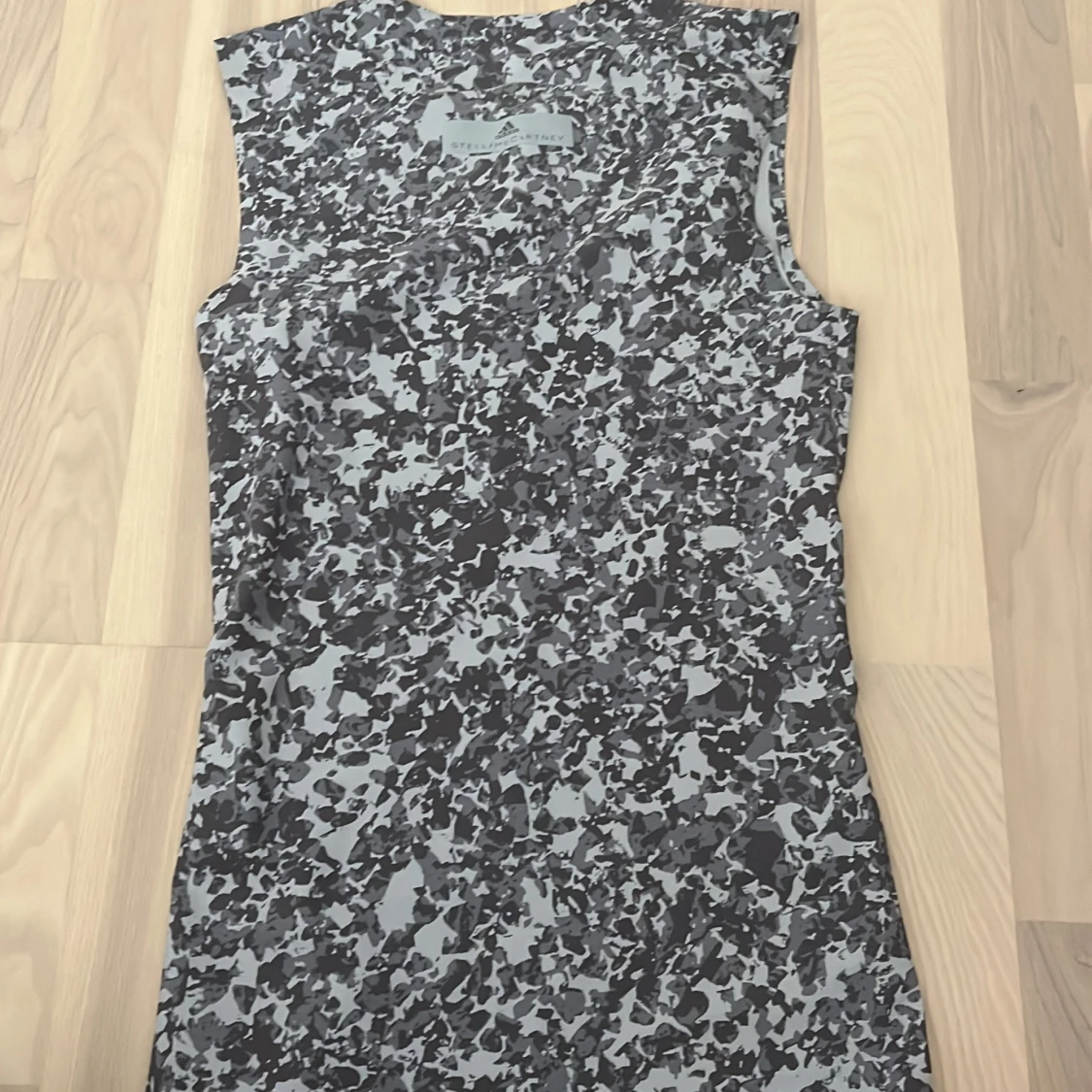 Träningstopp från Adidas - 90