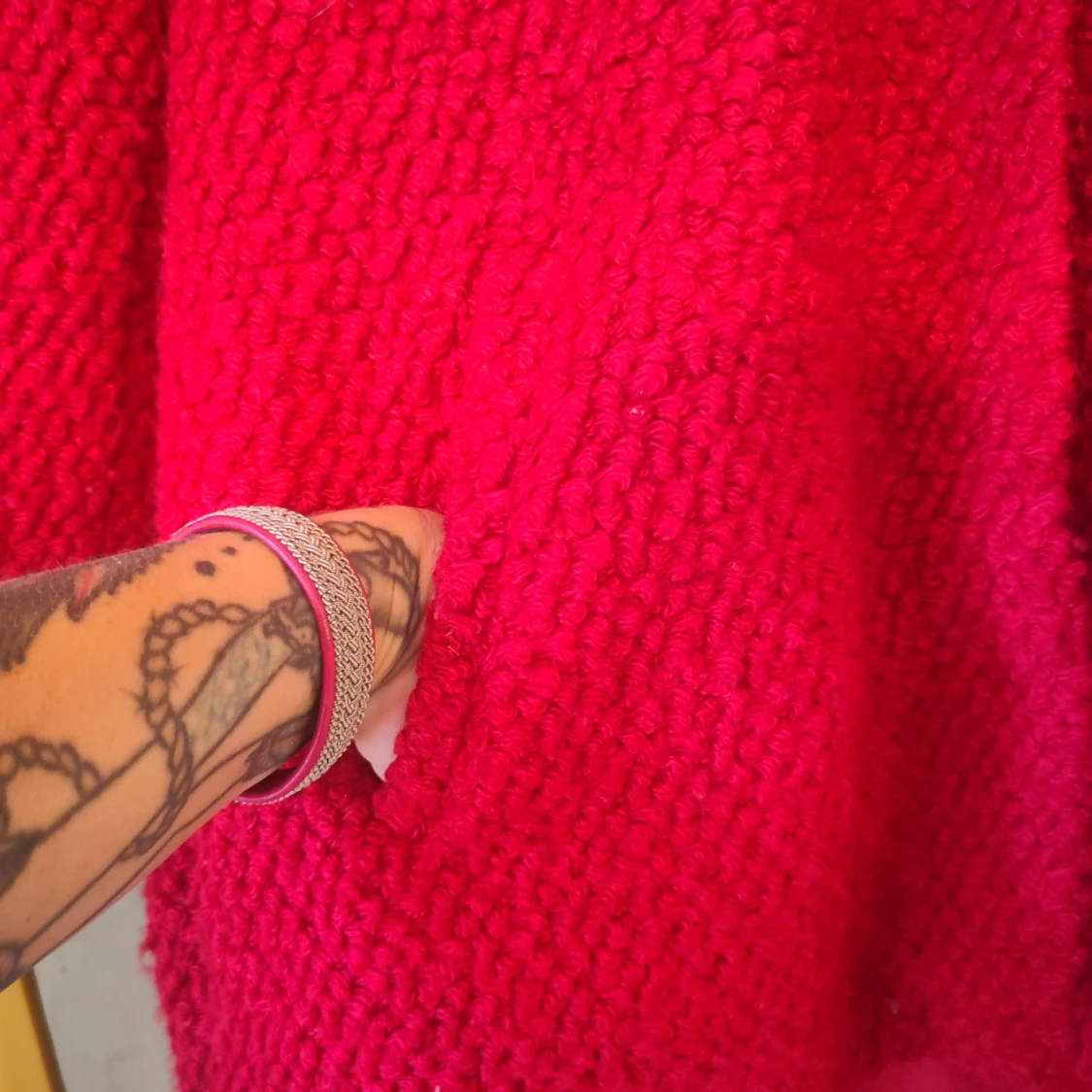 Röd stickad jacka från Zara - 92