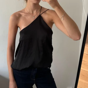 Fest tpp - Perfekt topp som inte längre används.. perfekt skick 