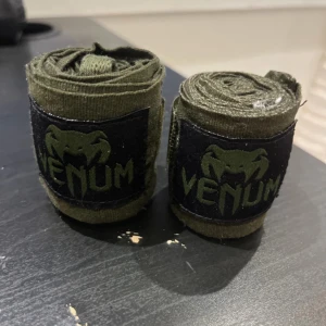 Boxning lindor - Helt oanvända! Skulle köpa svarta istället men fick de gröna. 