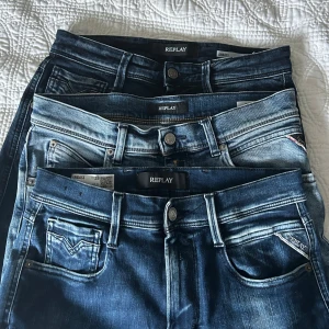 Replay jeans - As feta jeans från märket replay! Super bra skick och är som nya 👌 Checka mitt konto för flera replay jeans  Modell: Anbass Mått: W28 L30