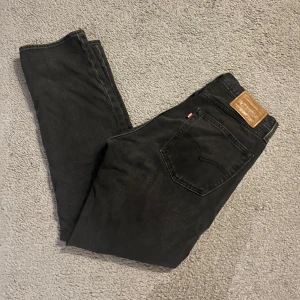 Levis 551 - 10 av 10 skick knappt använda W31 L32