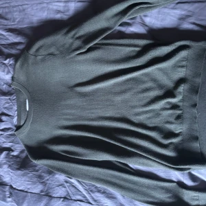 Tröja merinoull - Tröja från these glory days i merinoull, storlek L. Använd ett fåtal gånger