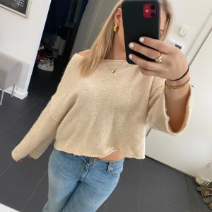 stickad zara tröja - Stickad tröja från zara, inte så mkt använd