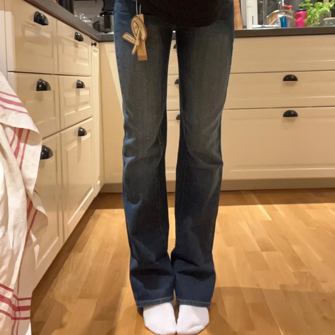 Skit snygga bootcut låg midjade jeans!! - 91