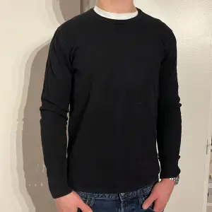 J. Lindberg sweatshirt | Skick 9/10 |Size - M | Nypris 1500 mitt pris 399 | Hör av dig vid minsta fråga eller fundering📩