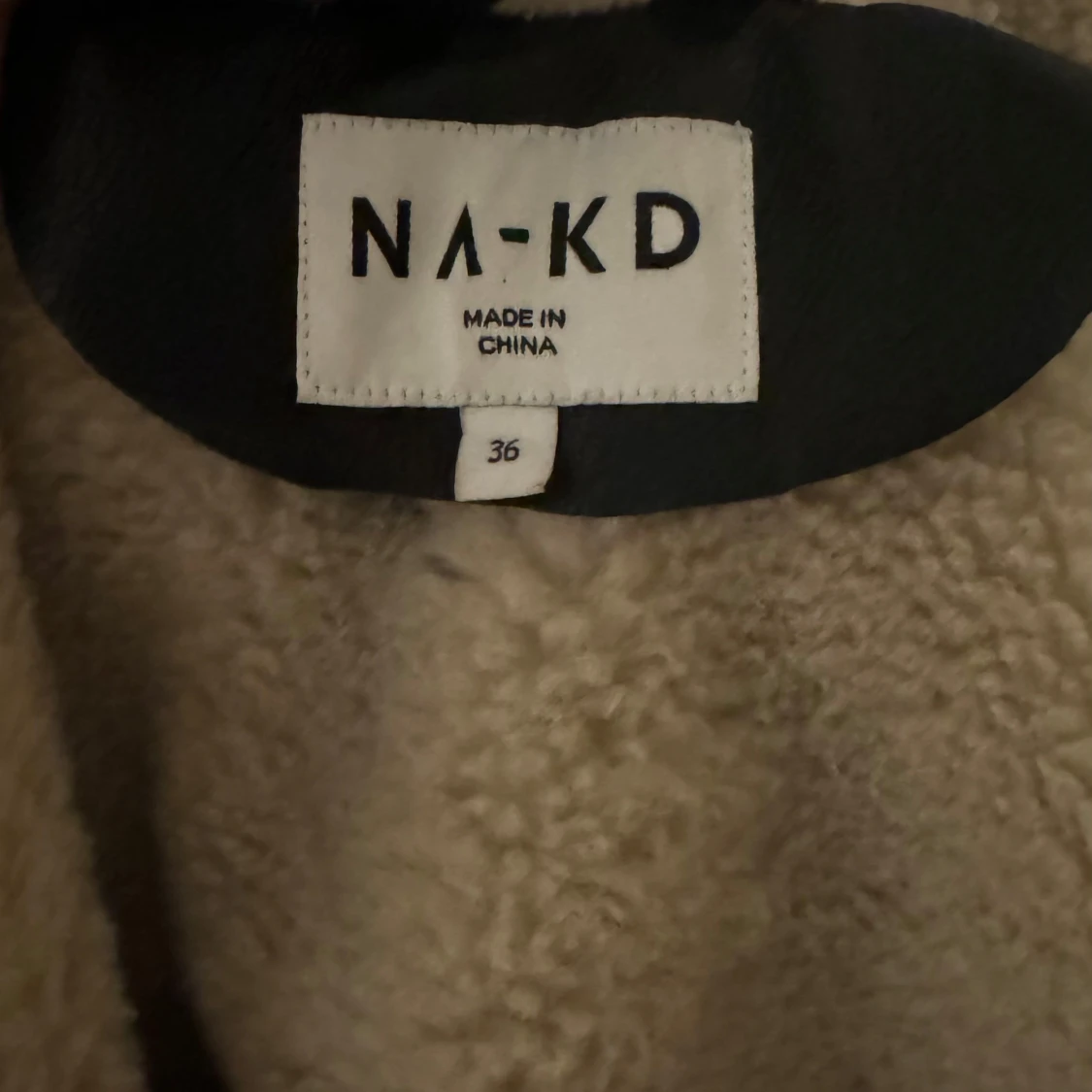 Svart jacka med foder från NA-KD - 92