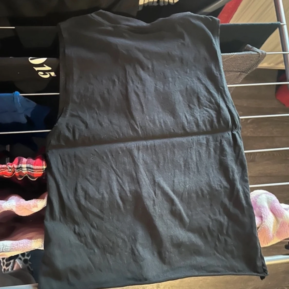 Svart ärmlös topp från Cheap Monday - 90