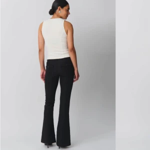 Kostymbyxor  - Säljer dessa kostymbyxor pga jag har ett par andra som jag använder mer