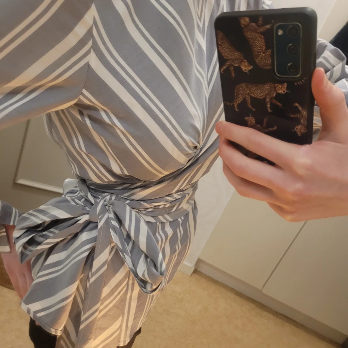 Randig knytblus från Myķke Hofmann  - 91