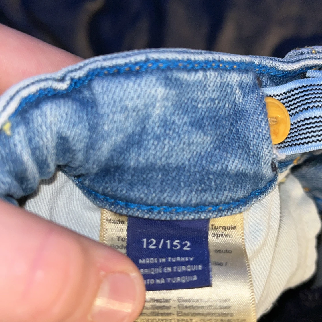 Två par shorts i jeans och rosa tyg - 92