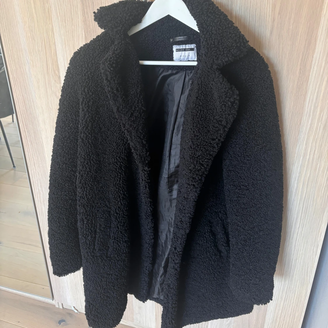 Svart teddyjacka - 91