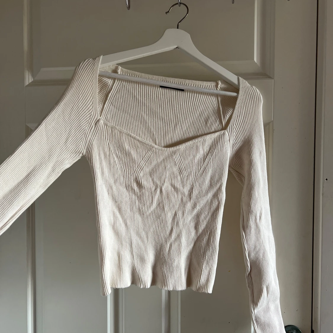 Beige ribbad topp  - 90