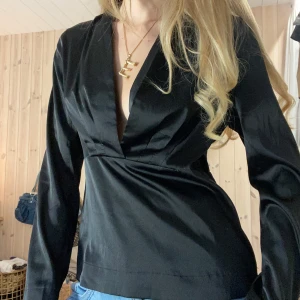 Blus - SUPER fin satin blus💕💕