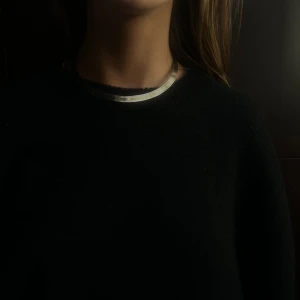 006 - Silvrigt smycke! 