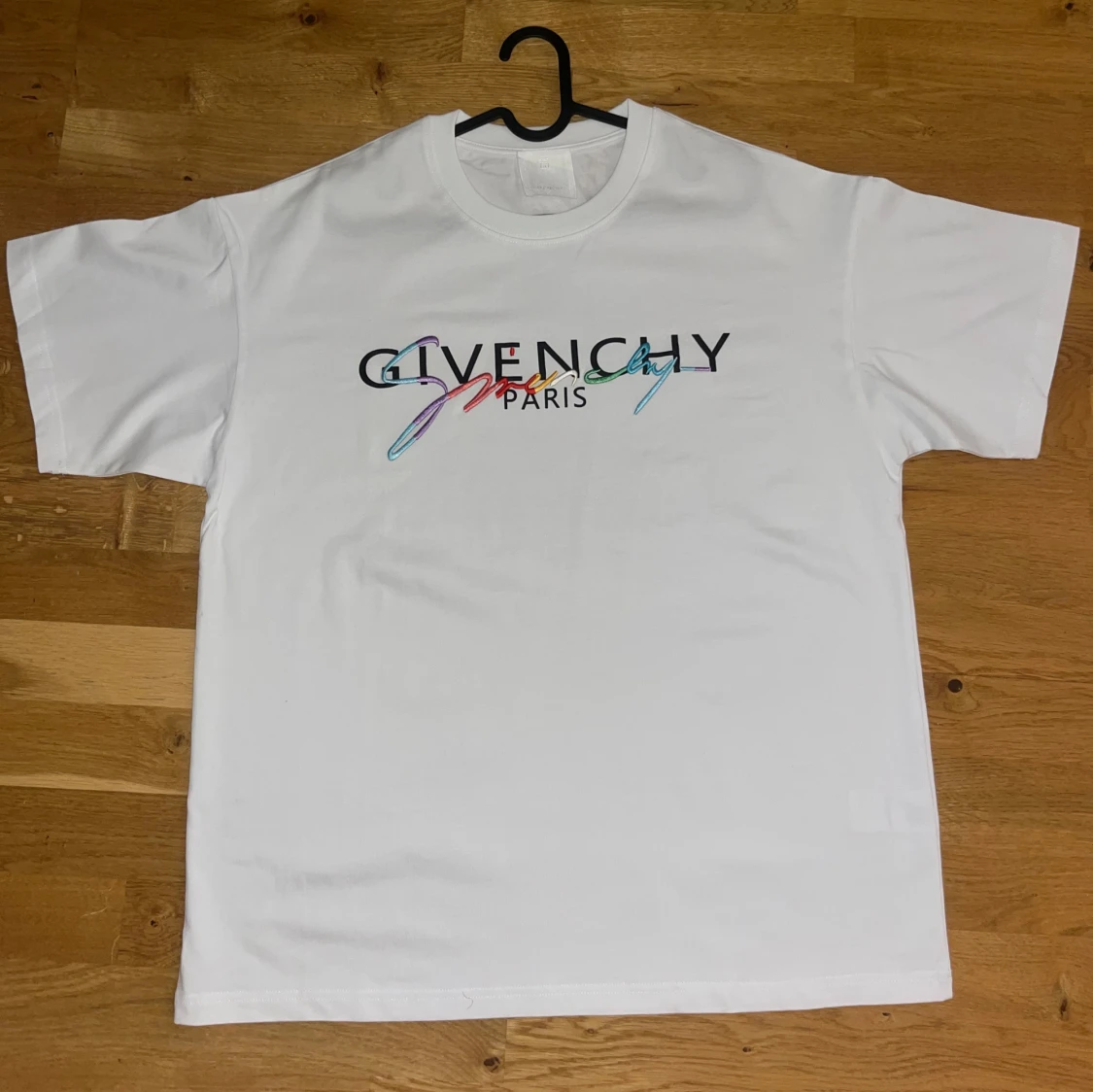 Givenchy T-shirt (M)