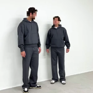 Mörkgrå mjukisbyxor - 799 nytt pris!!Snygga oanvända mjukisbyxor ifrån Alobha. Endast öppnade. I storlek M regular 