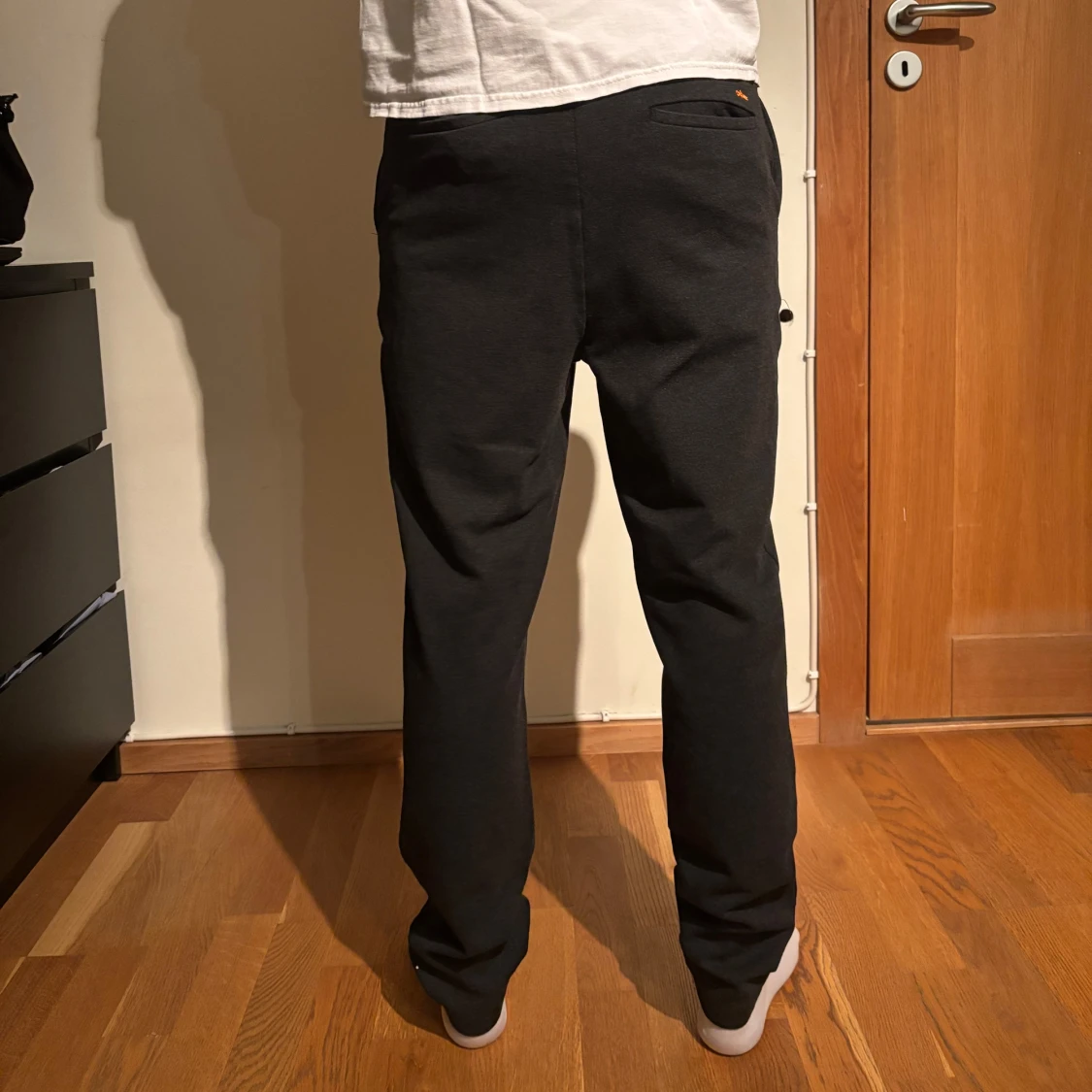 Mörkgrå kostymbyxor från Ciszere - 1