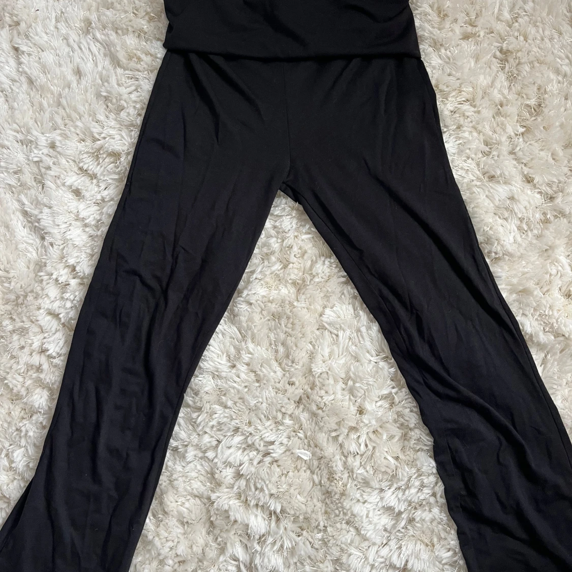 Svarta byxor från Gina Tricot