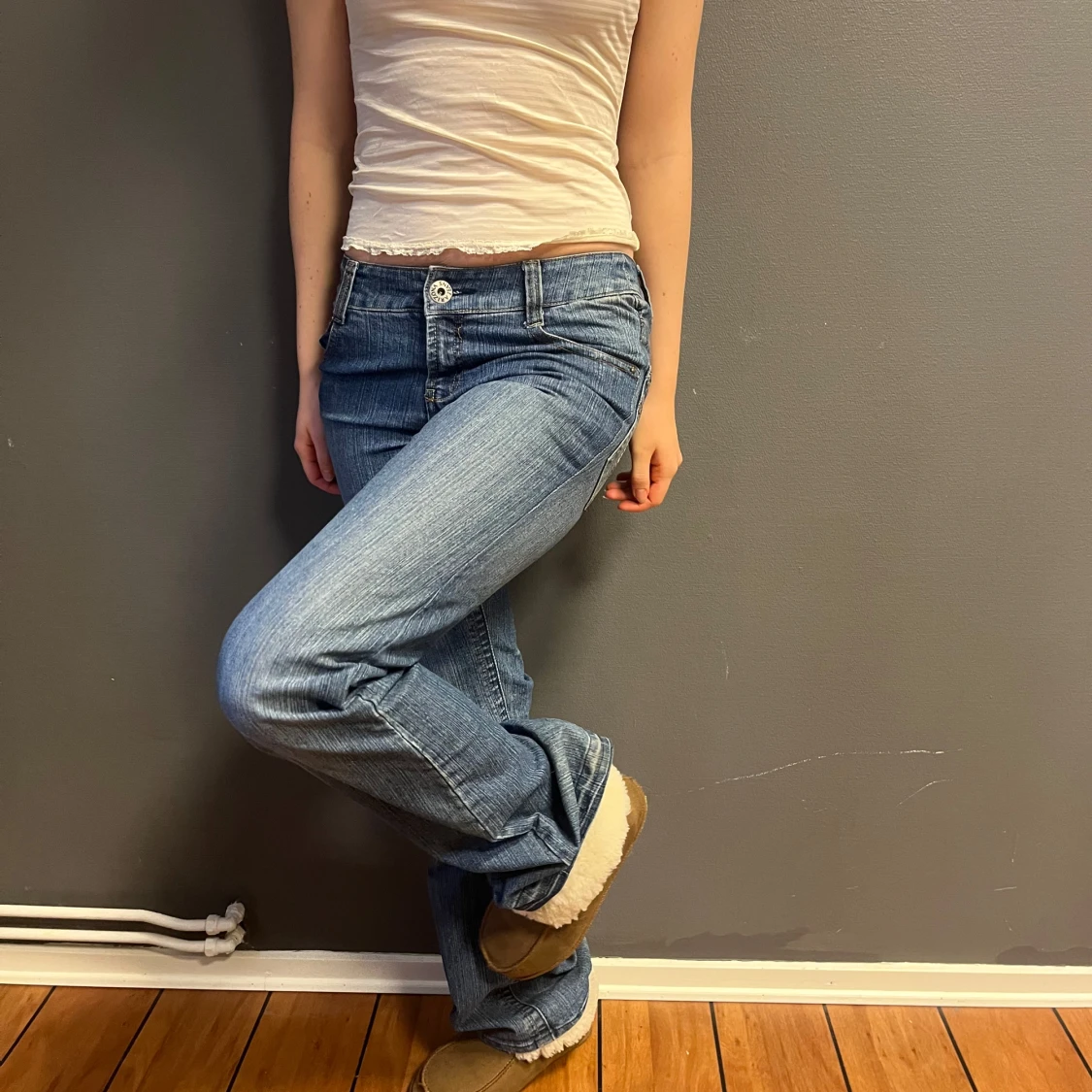 Blå jeans från AJC