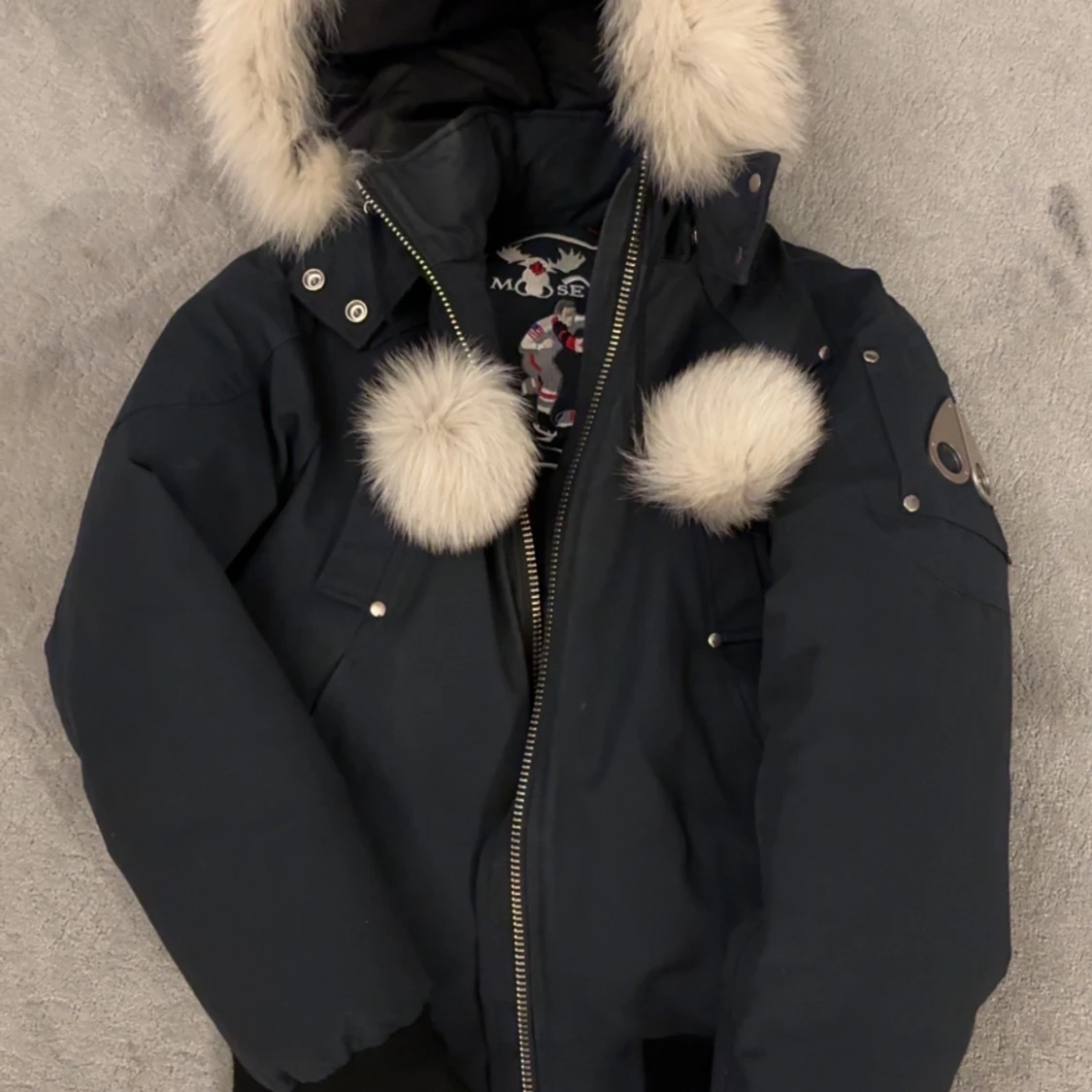 Svart dunjacka från Moose Knuckles - 1