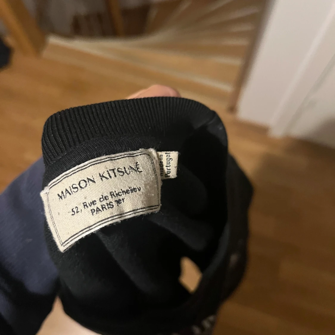 Svart tröja från Maison Kitsuné - 91