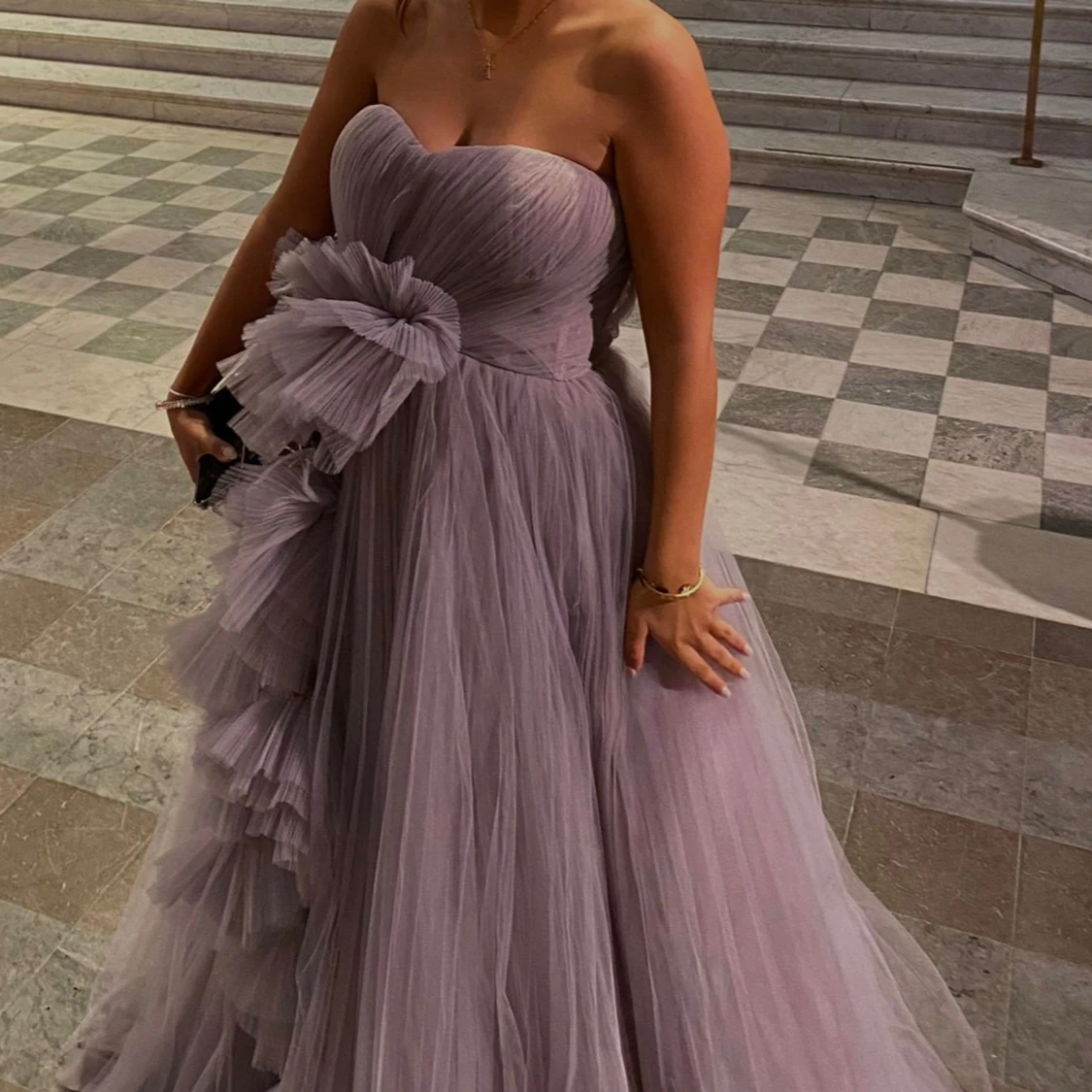 Ljuslila axelbandslös balklänning - 90