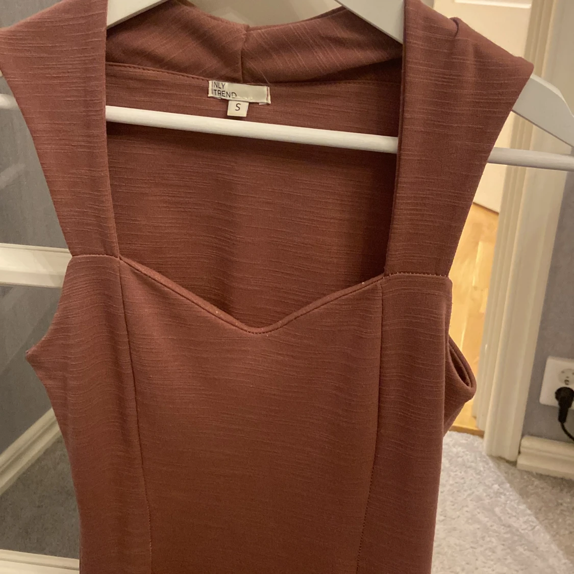 Gammalrosa klänning från NLY Eve - 90