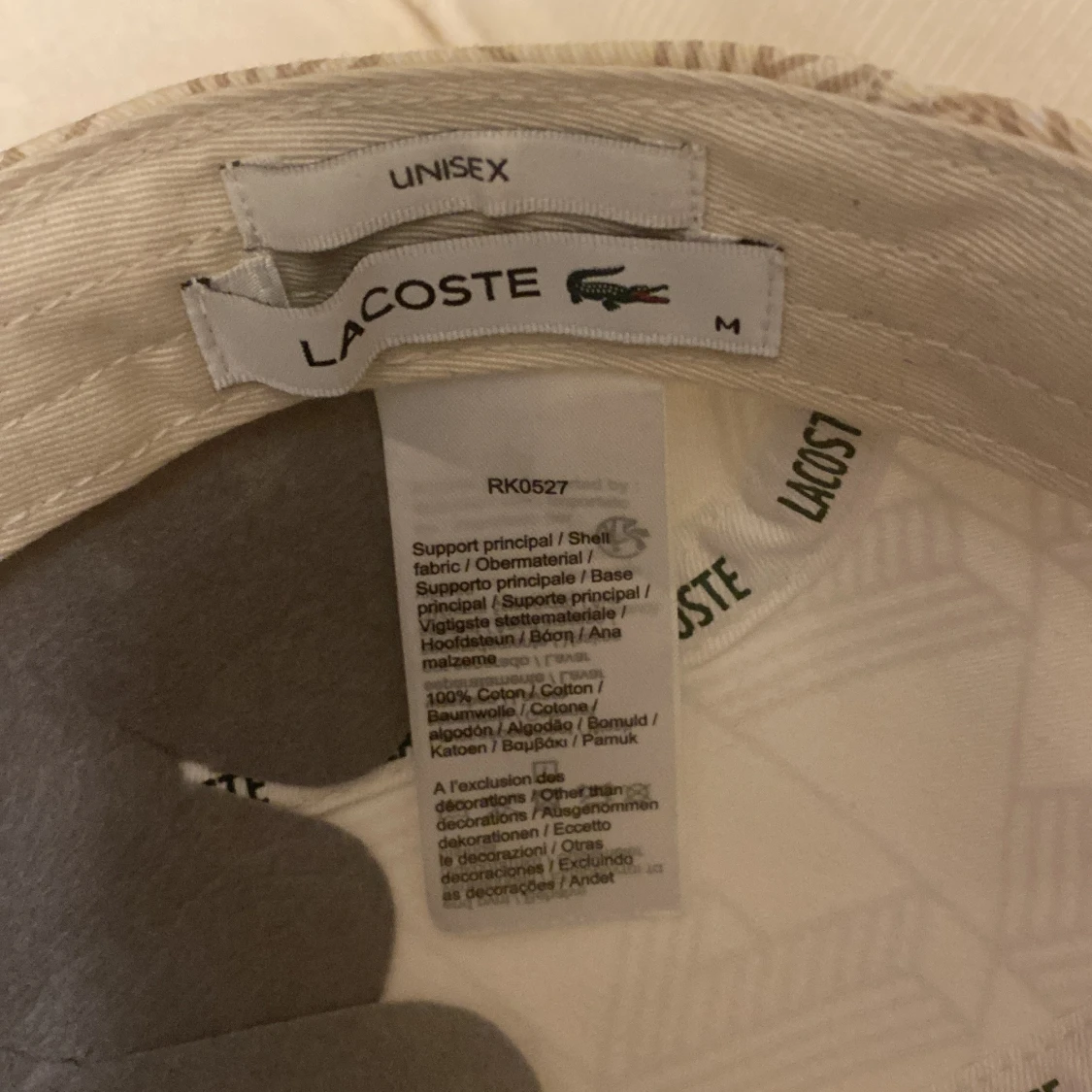 Lacoste Monogram keps  - 93