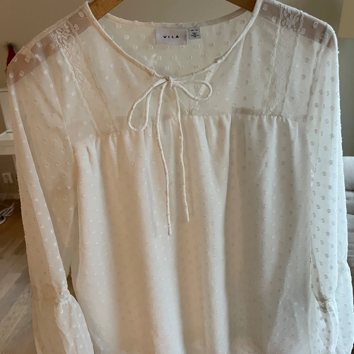 Super gullig vit blus från VILA💕 - 93