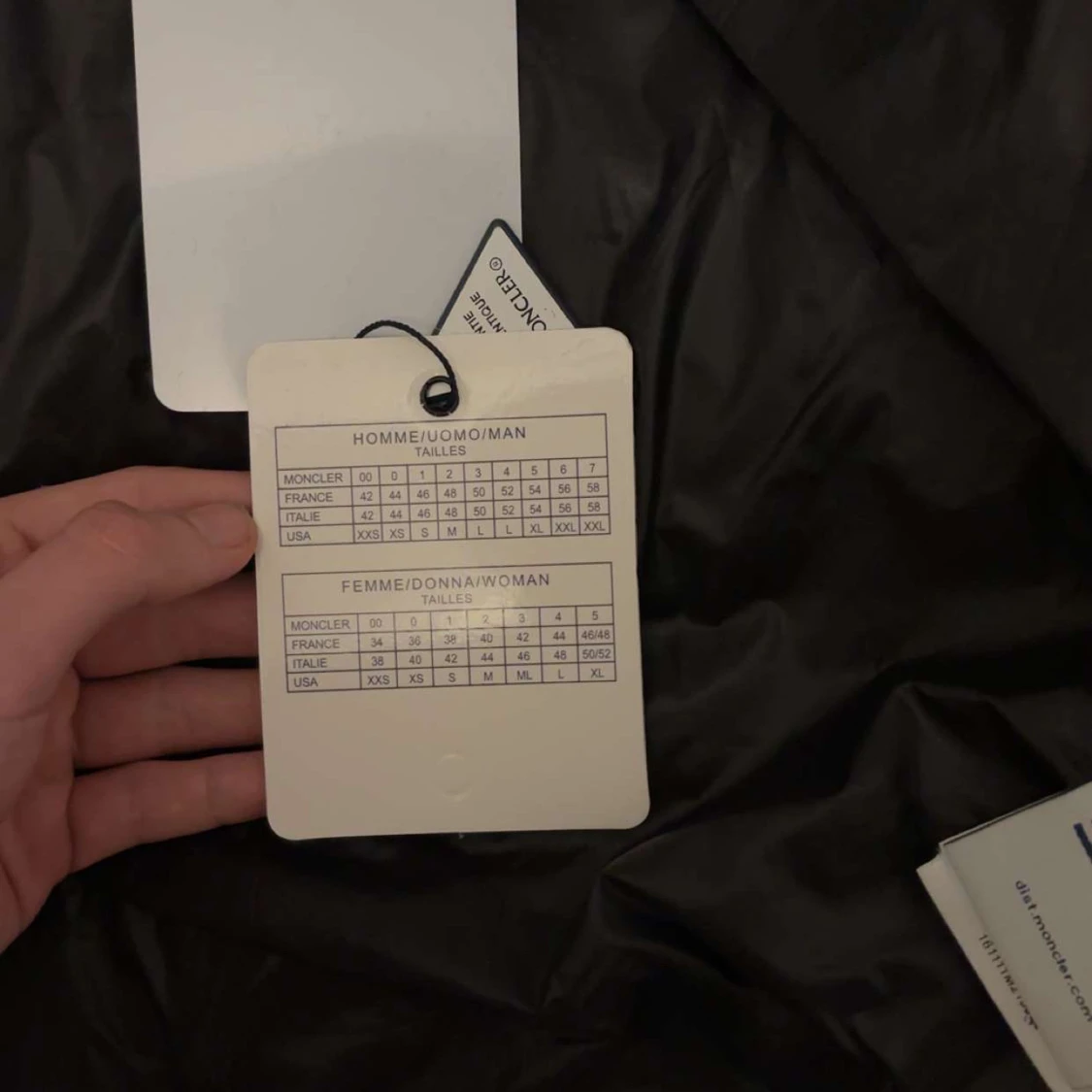 Svart pufferjacka från Moncler - 91