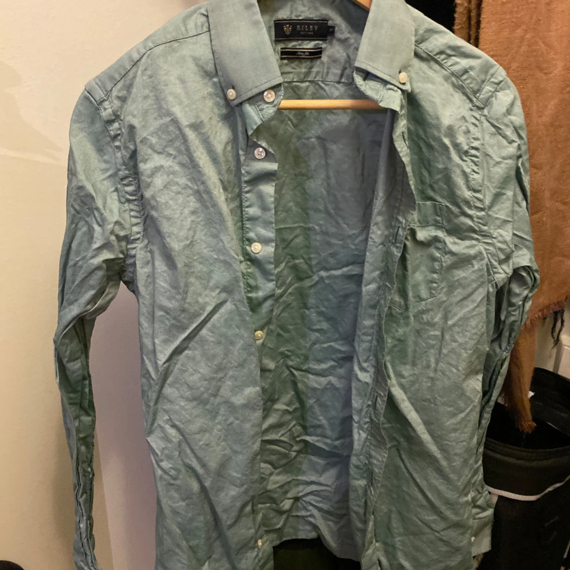 Grön skjorta från Riley - 90