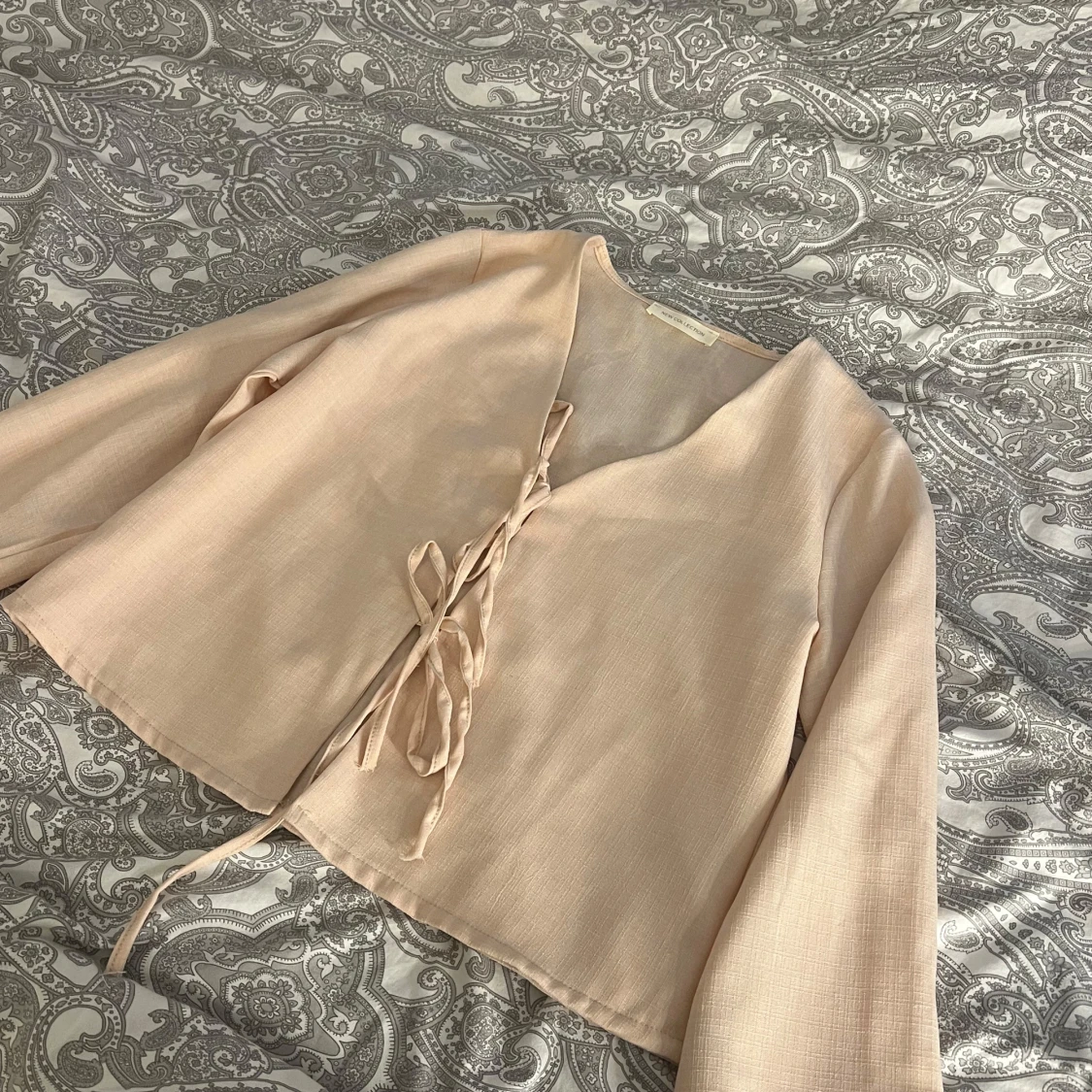 Beige blus/kofta
