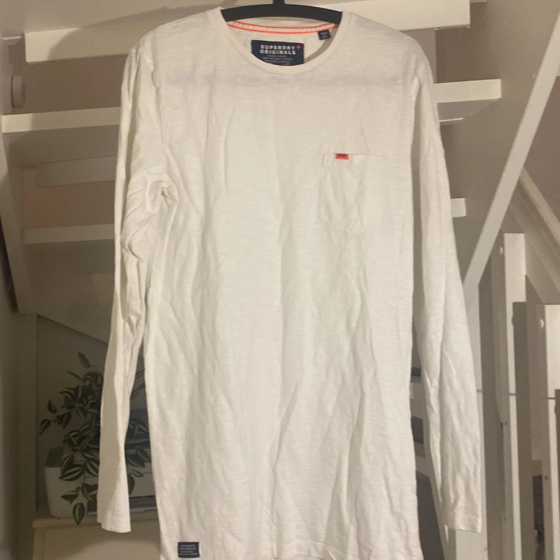 Vit långärmad tröja från Superdry