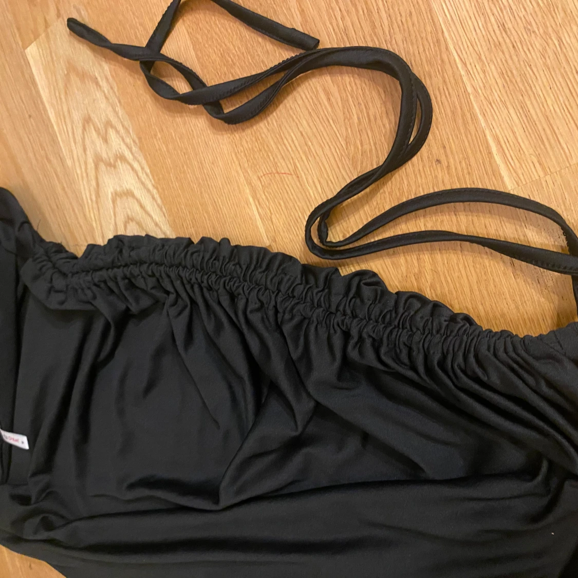 Svart klänning från D&M - 90