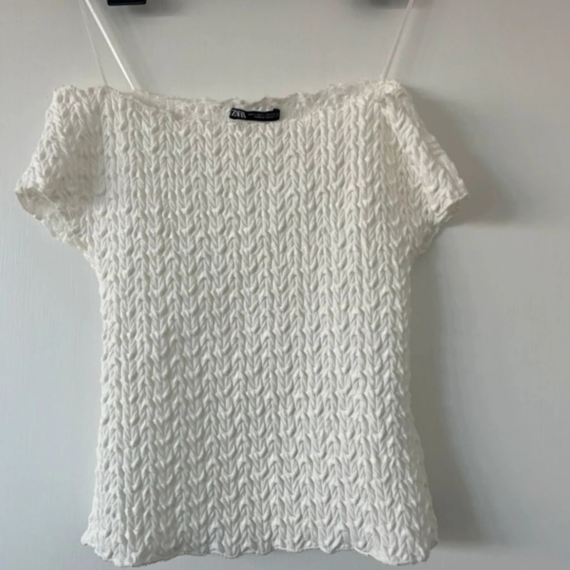 Off shoulder tröja Zara