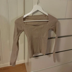 Tröja  - Tröja som inte komme till användning🌟