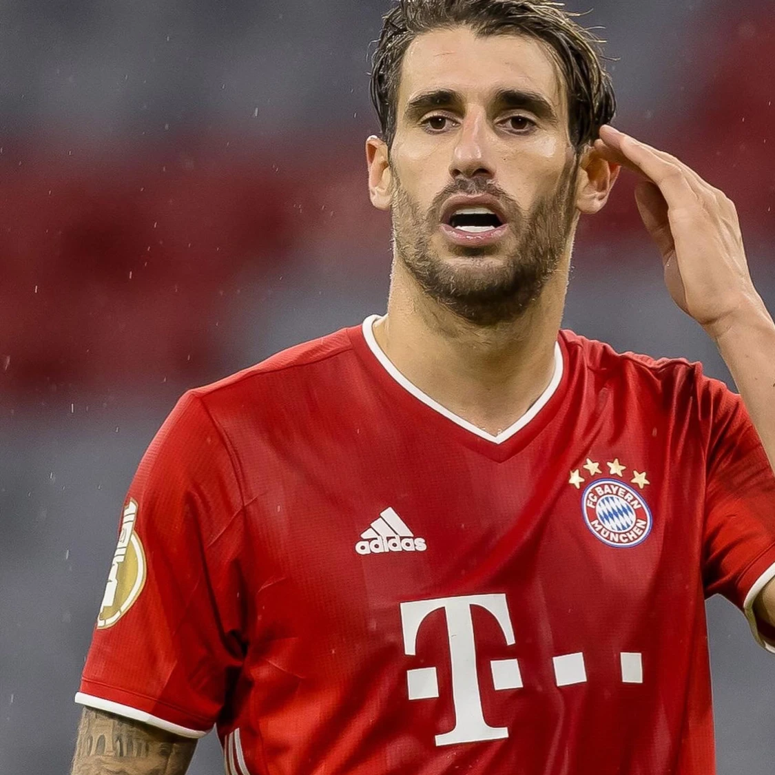 Bayern München *Signed Fotbollströja. Nr 8 Javi Martinez - 92