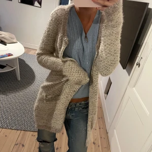 Stickad kofta - Så så fin och mysig för hösten!