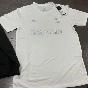 Tröja - Säljer denna feta real Madrid tröjan, helt ny med taggen kvar 